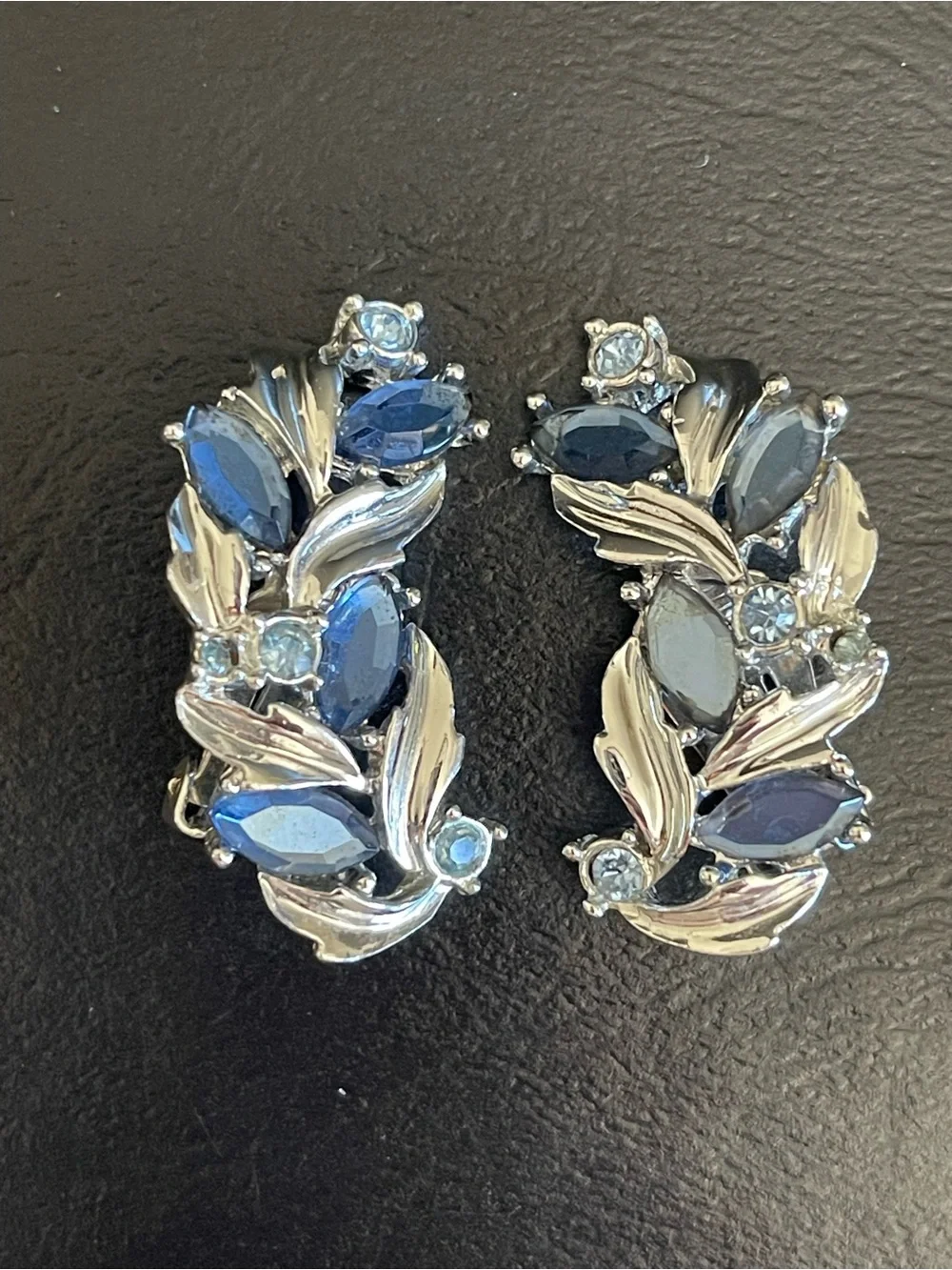Vintage Sarah COV Silver-Tone Blue rhinestone Leaf Brooch and Clip-On Earrings